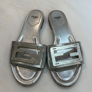 Fendi tube baguette metallic silver slide 38